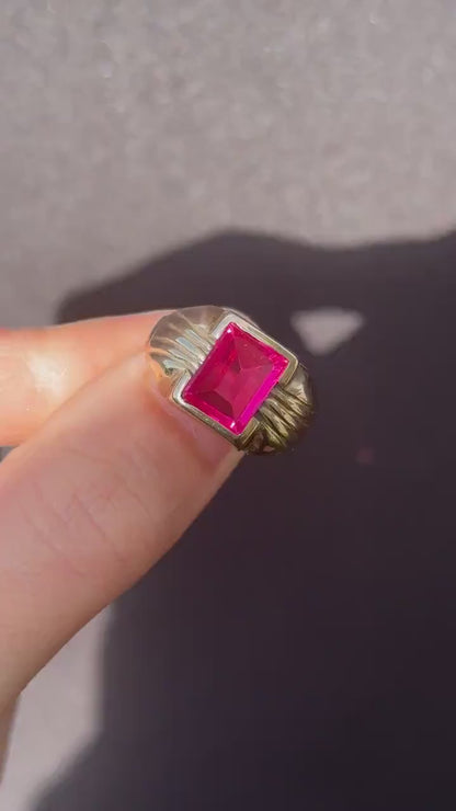 Art Deco Ruby 10ct 10K Yellow Gold Signet Ring | c.1920