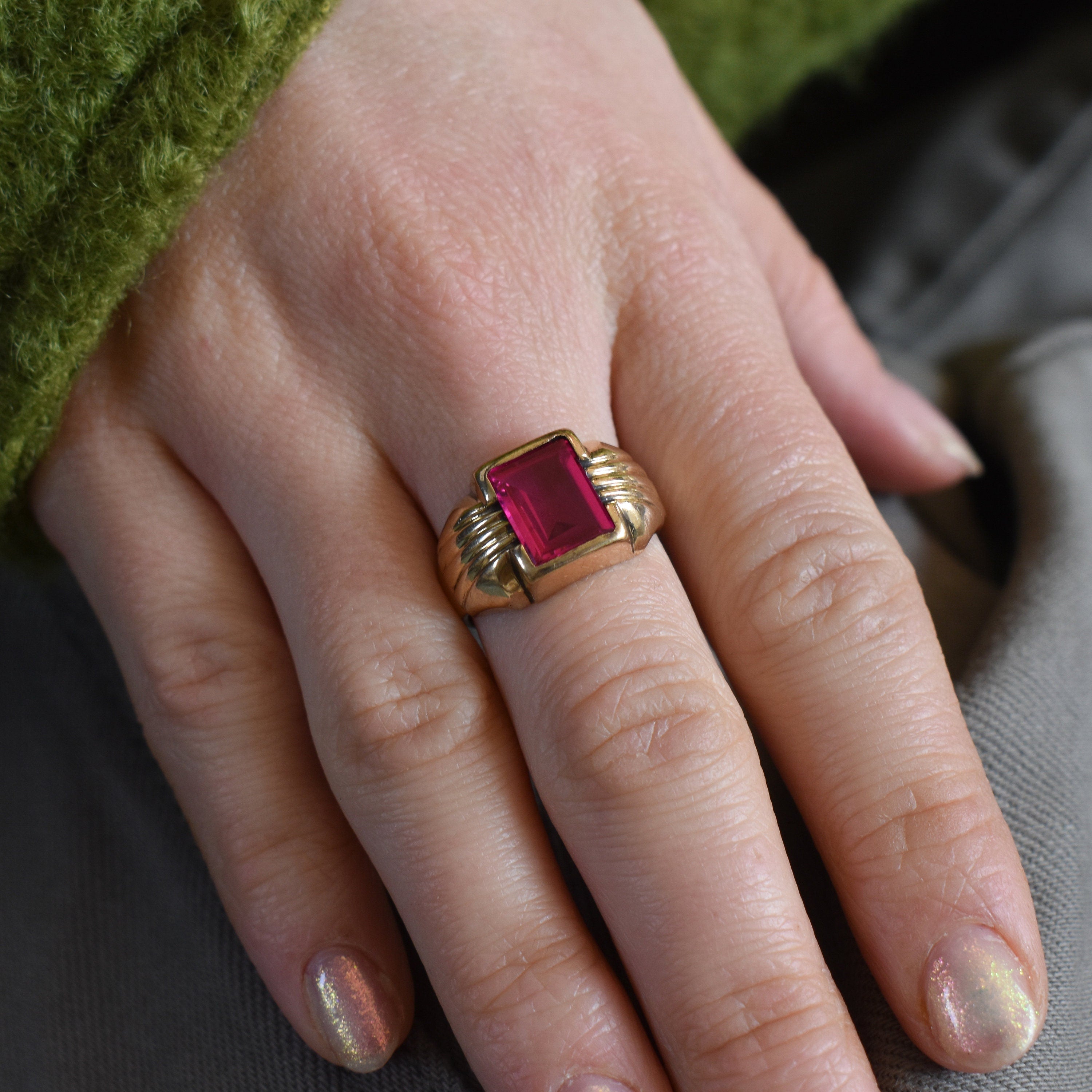 Art Deco Synthetic Ruby 10ct 10K Yellow Gold Signet Ring | c.1920