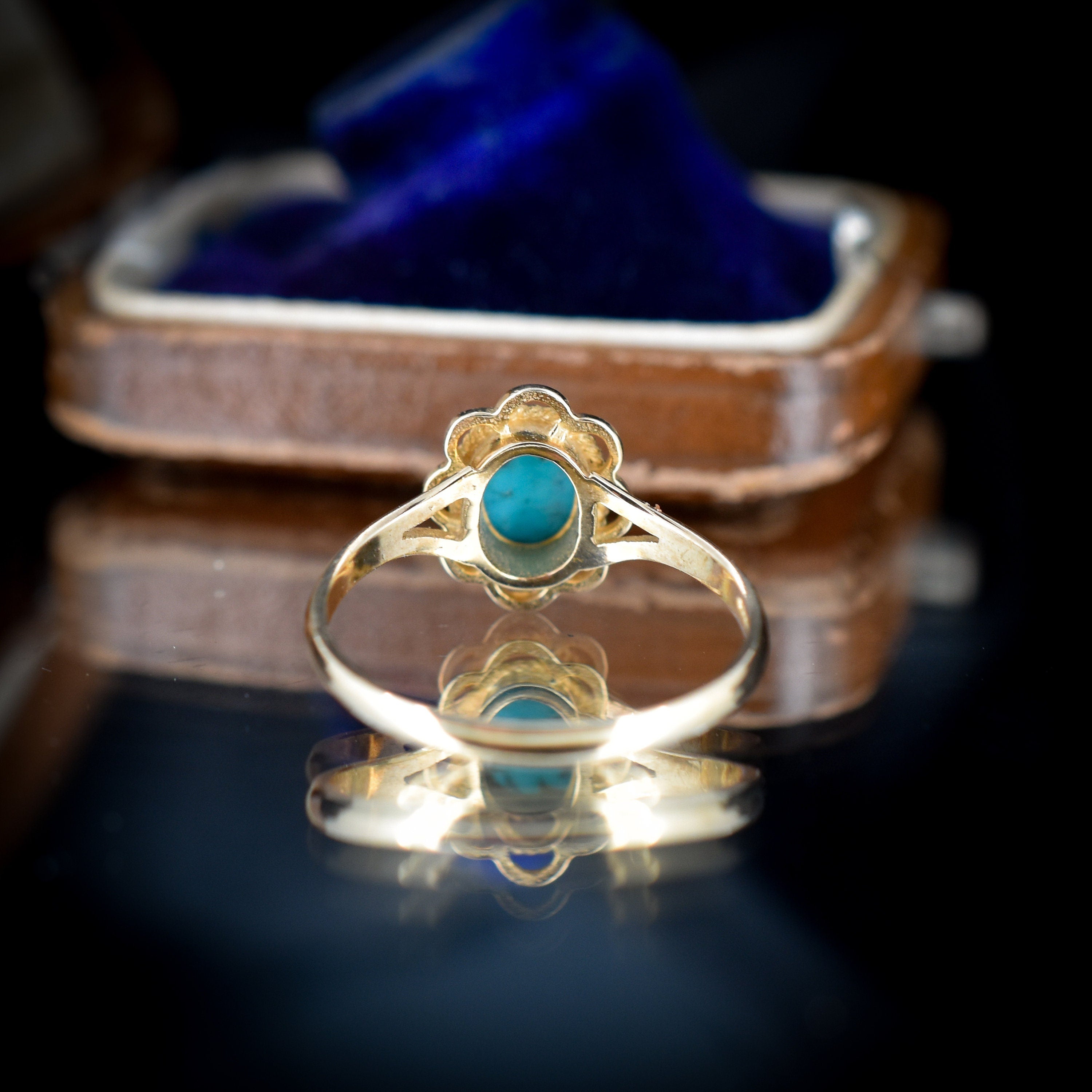 Vintage turquoise ring. 9ct gold turquoise solitaire online ring.