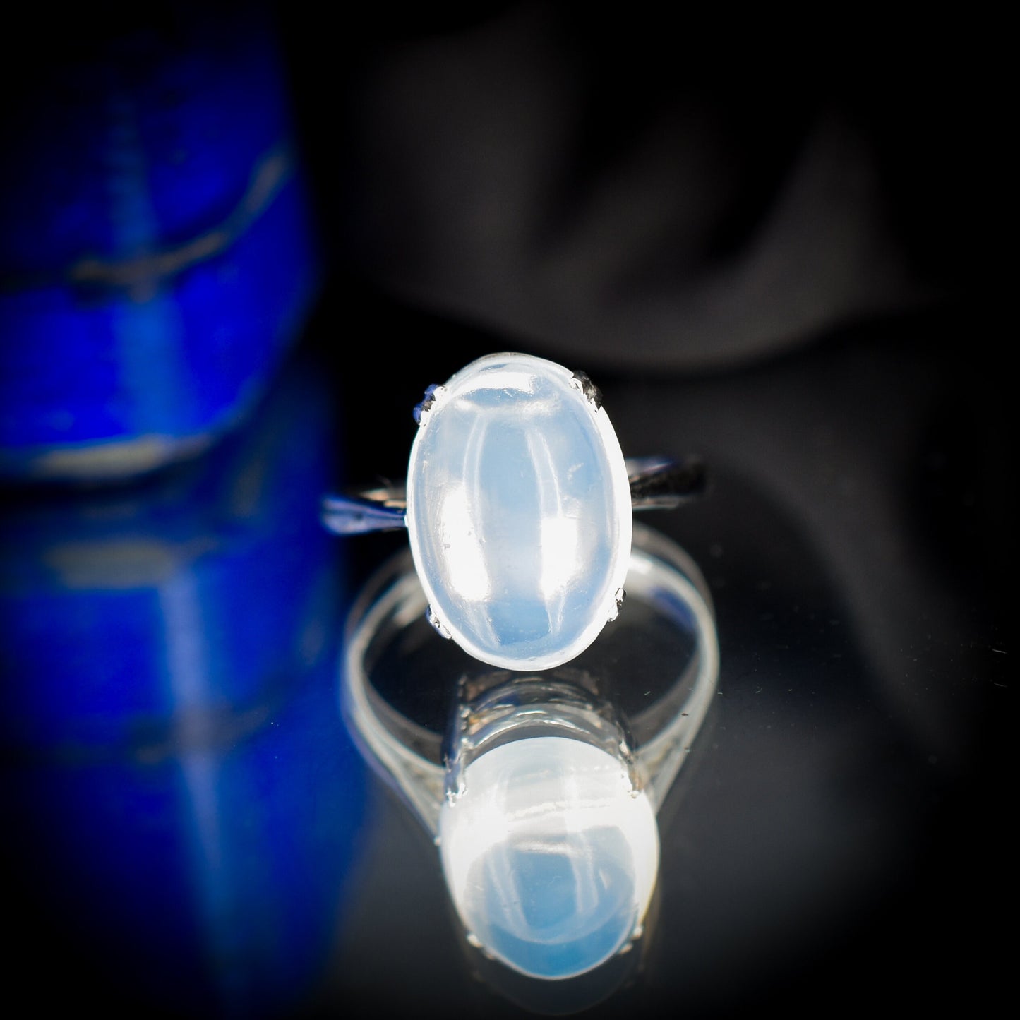 Vintage Cabochon Moonstone Oval Solitaire 18ct White Gold Ring | Art Deco