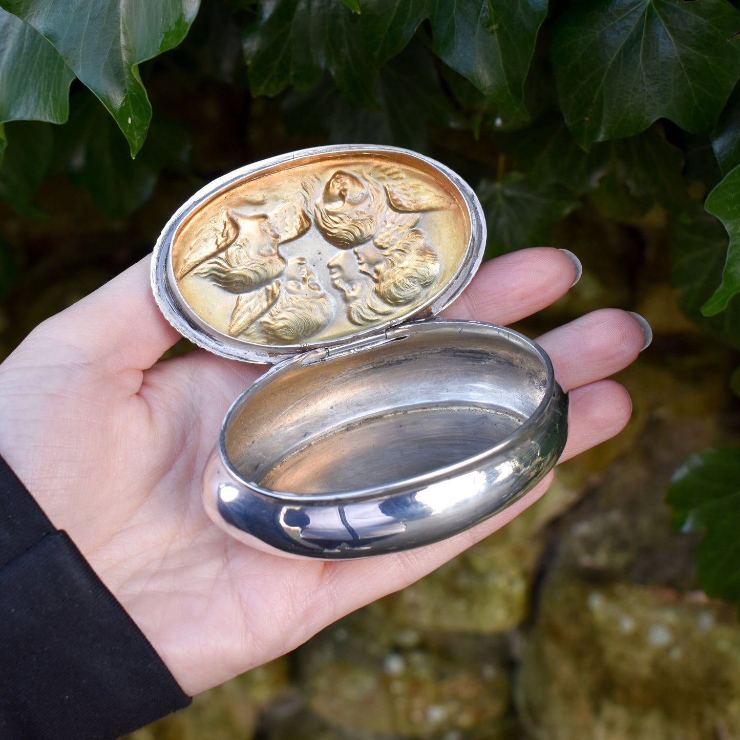 Antique Edwardian 1901 Hallmarked Angel Cherubs Oval Silver Jewellery Box